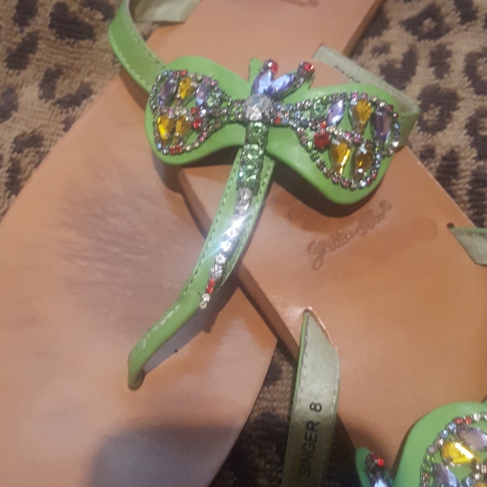 Yellow Box Dragon Fly Rhinestone sandals - Picture 2 of 3
